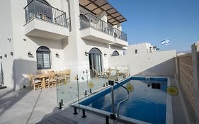 Chita Ella Sun